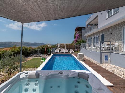 Villa Hedonist Seget Vranjica Esterno foto