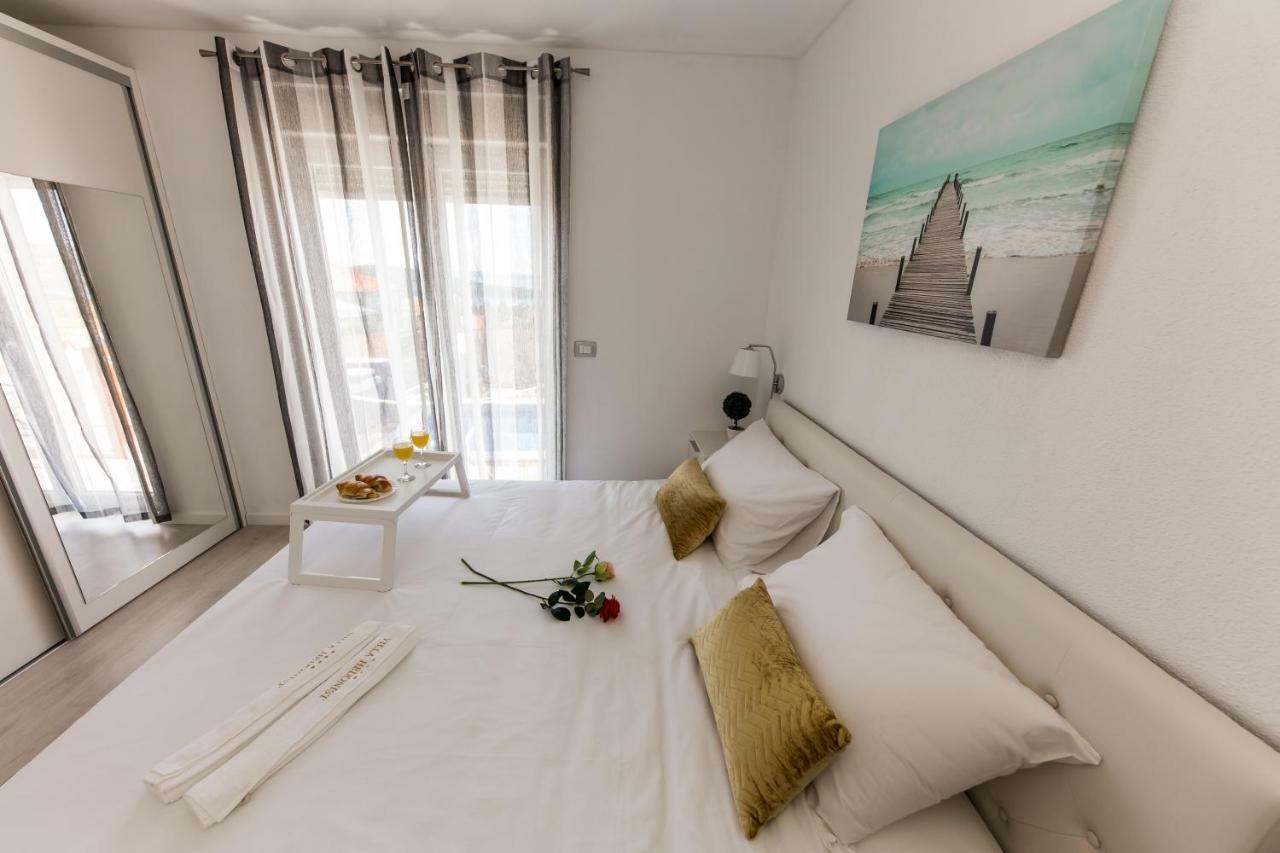 Villa Hedonist Seget Vranjica Esterno foto